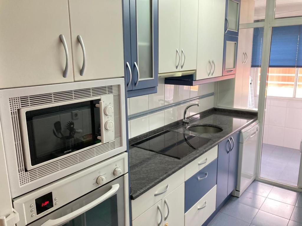Apartamento Grande, 2 Dormitorios, Garaje Gratis Madrid Exteriör bild